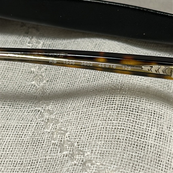 Ray-Ban frames with case - Picture 4 of 13